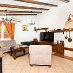 Villa Jakov *