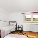 Villa Jakov *