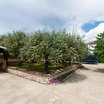 Jakov Villa Dubrava (Sibenik-Knin)