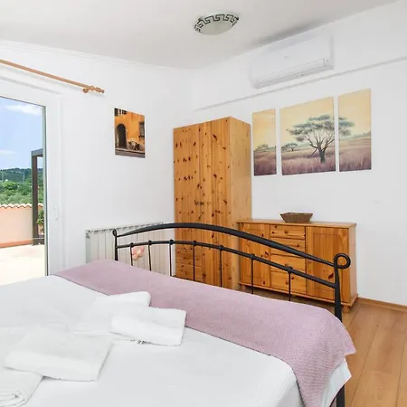 Jakov * Дубрава