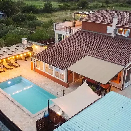 Villa Jakov Dubrava (Sibenik-Knin)