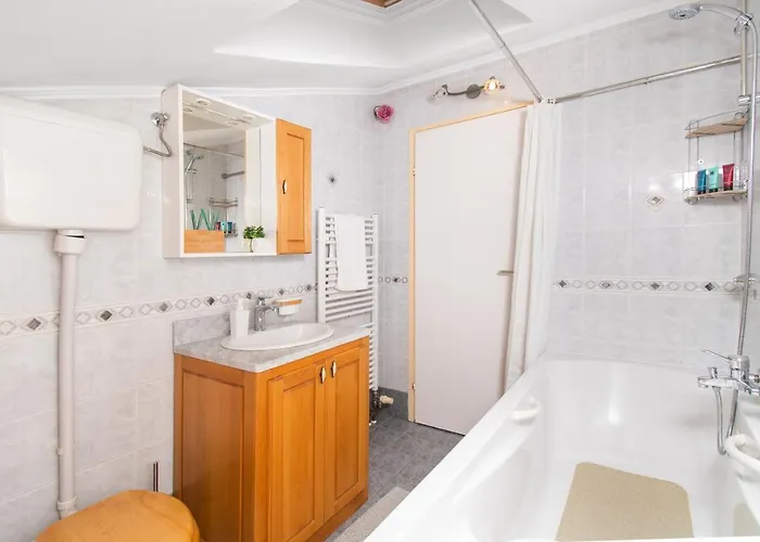 Jakov * Dubrava (Sibenik-Knin)