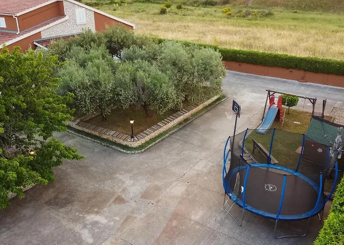 Jakov Dubrava (Sibenik-Knin)