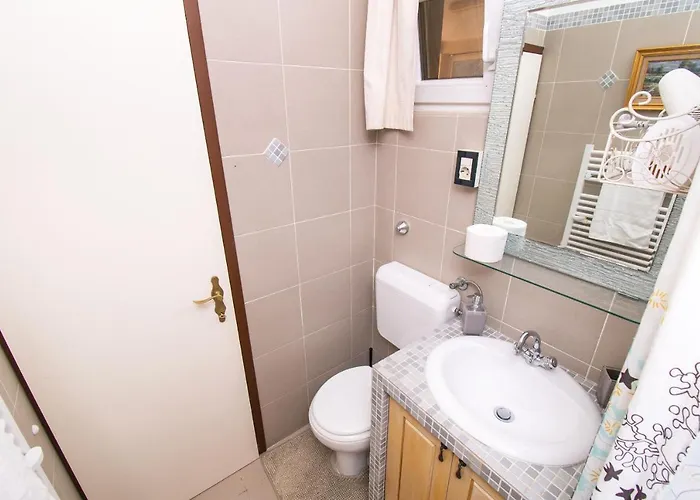 Jakov * Dubrava (Sibenik-Knin)