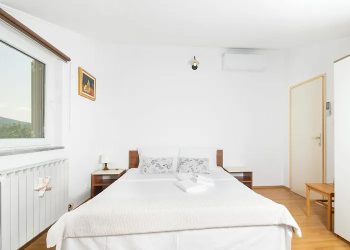 Jakov Dubrava (Sibenik-Knin)