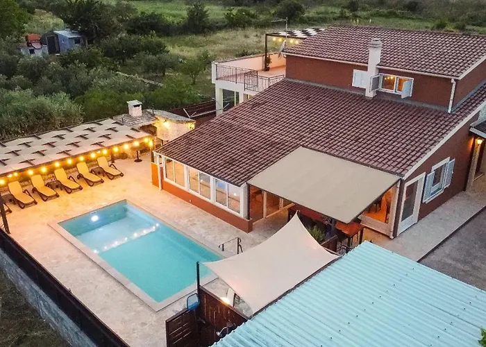 Villa Jakov Dubrava (Sibenik-Knin)